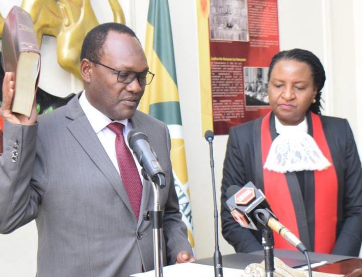 CJ swears-in members of the national heroes’ council – Kenya News Agency