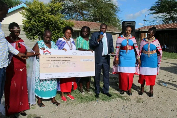 Kajiado East MP disburses bursaries worth Sh33 million